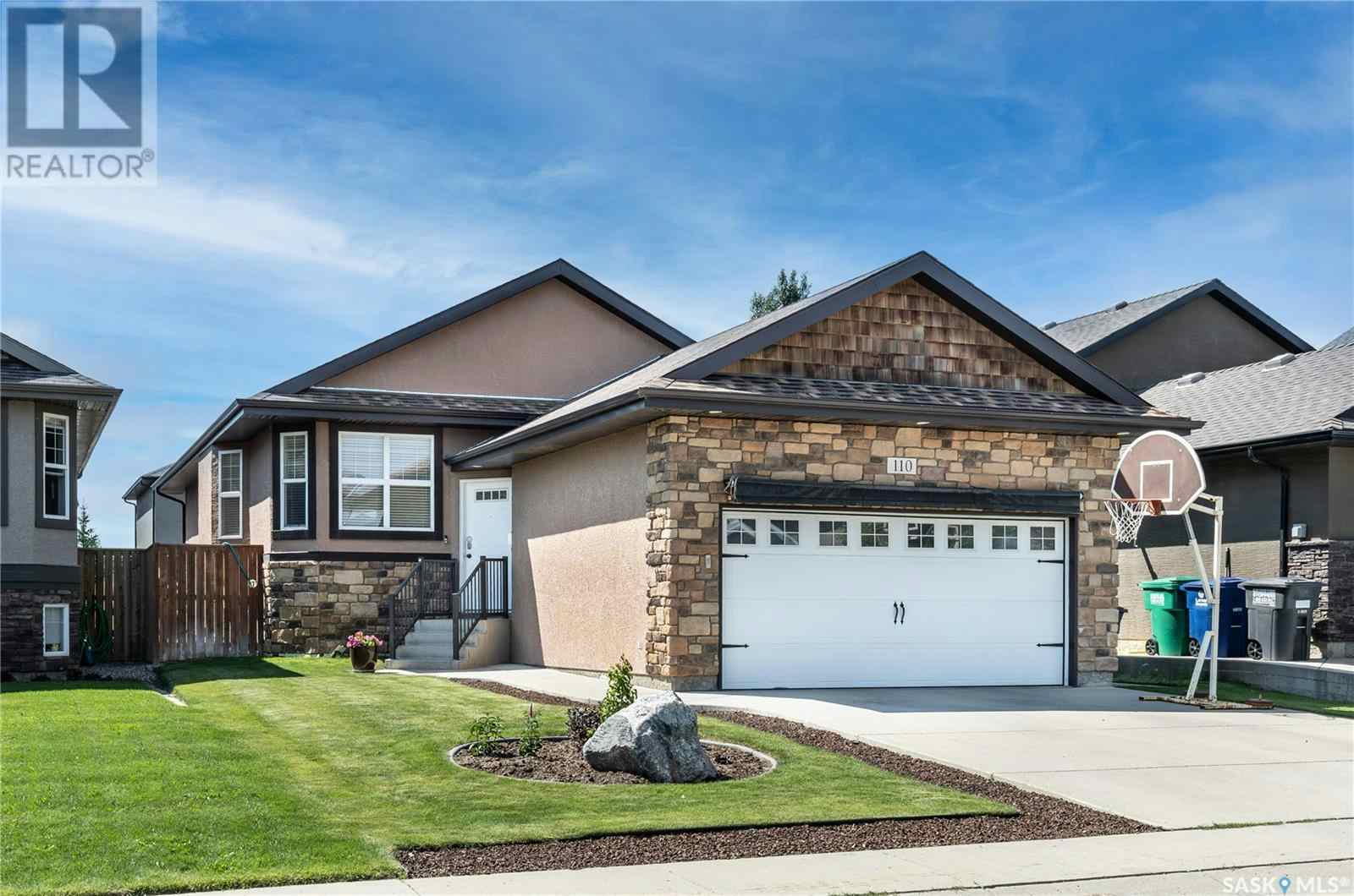Property for Sale: 110 Blackstock COVE, Saskatoon, Saskatchewan, S7T0H4